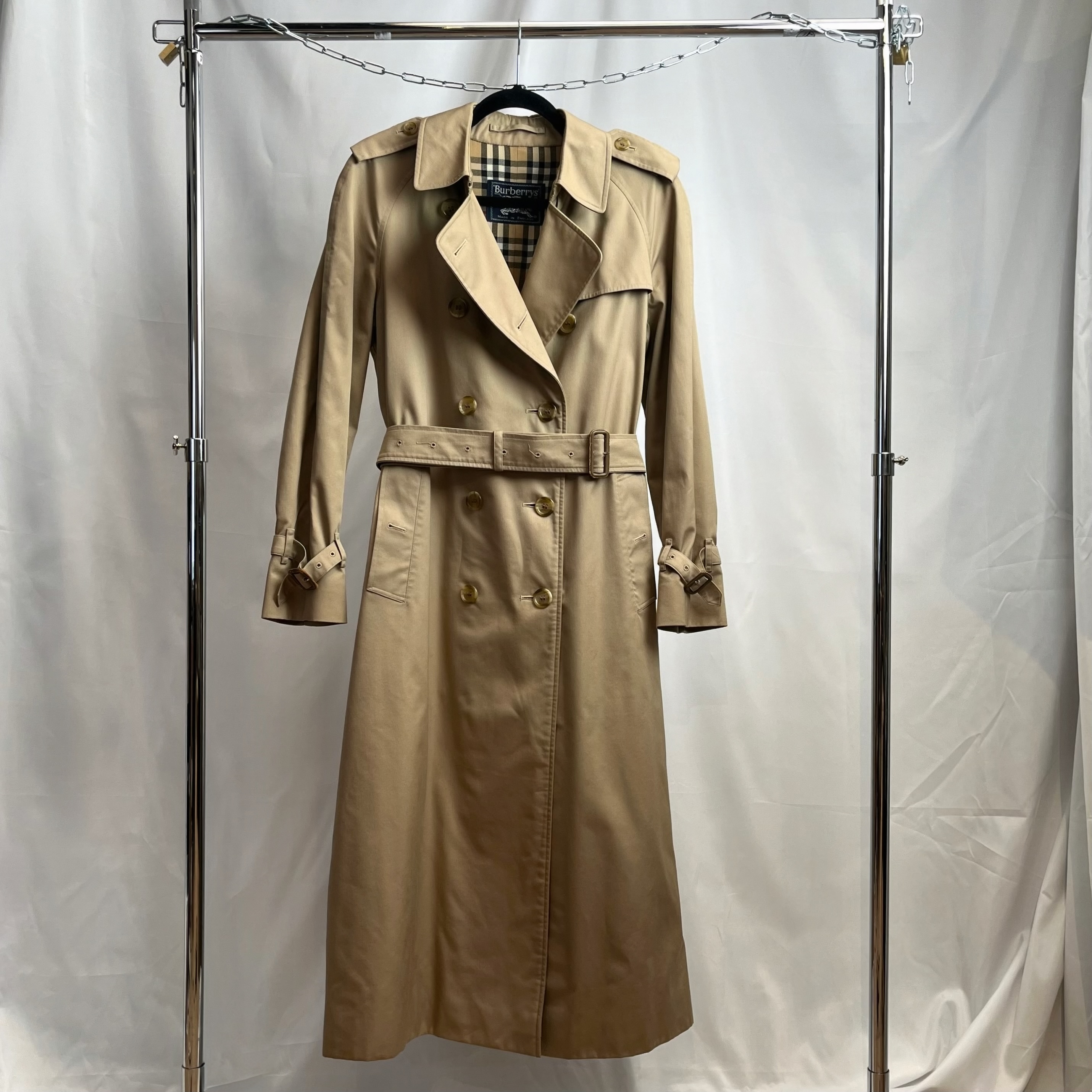 Burberry's Vintage Trench Coat - Attikk
