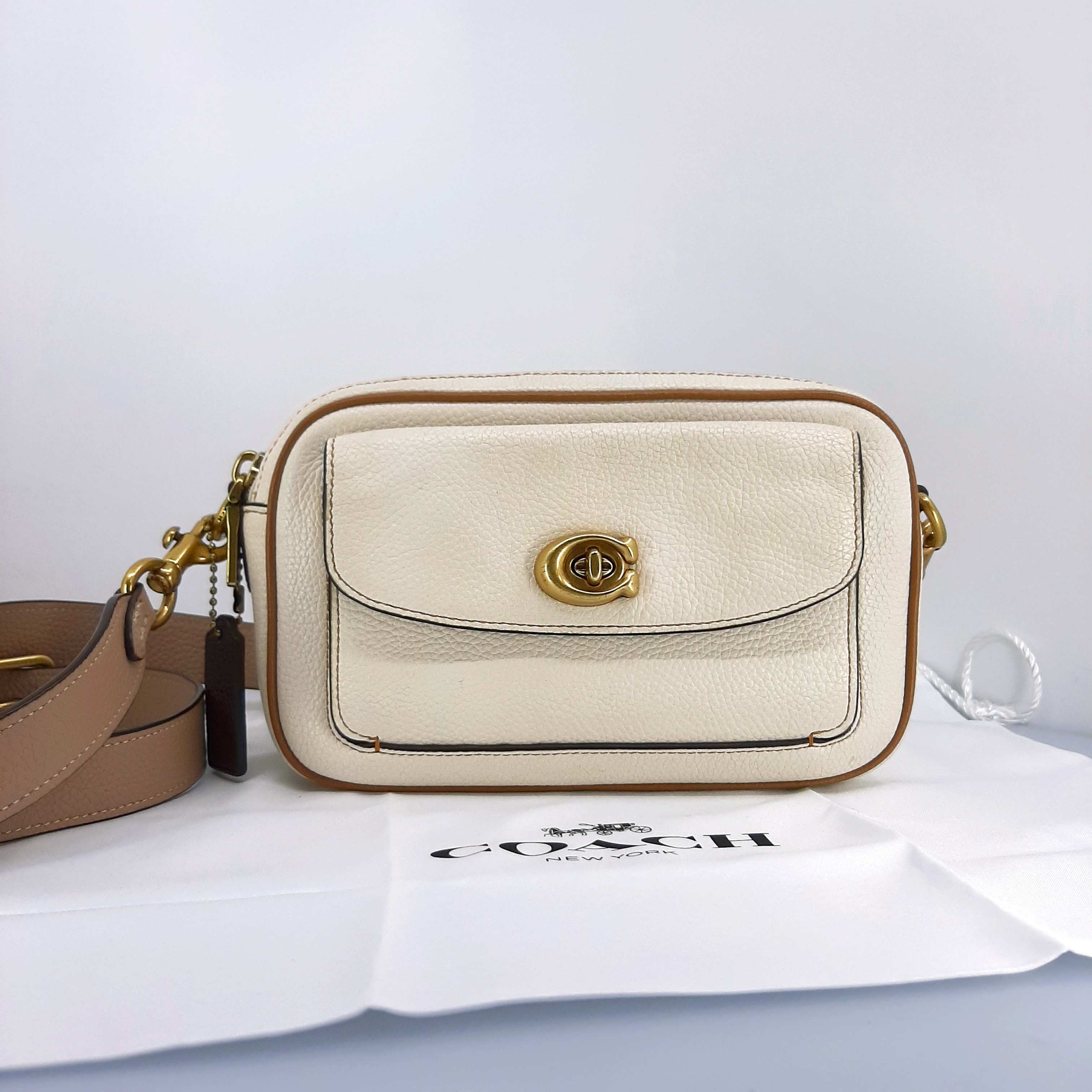 Willow Camera Crossbody Bag