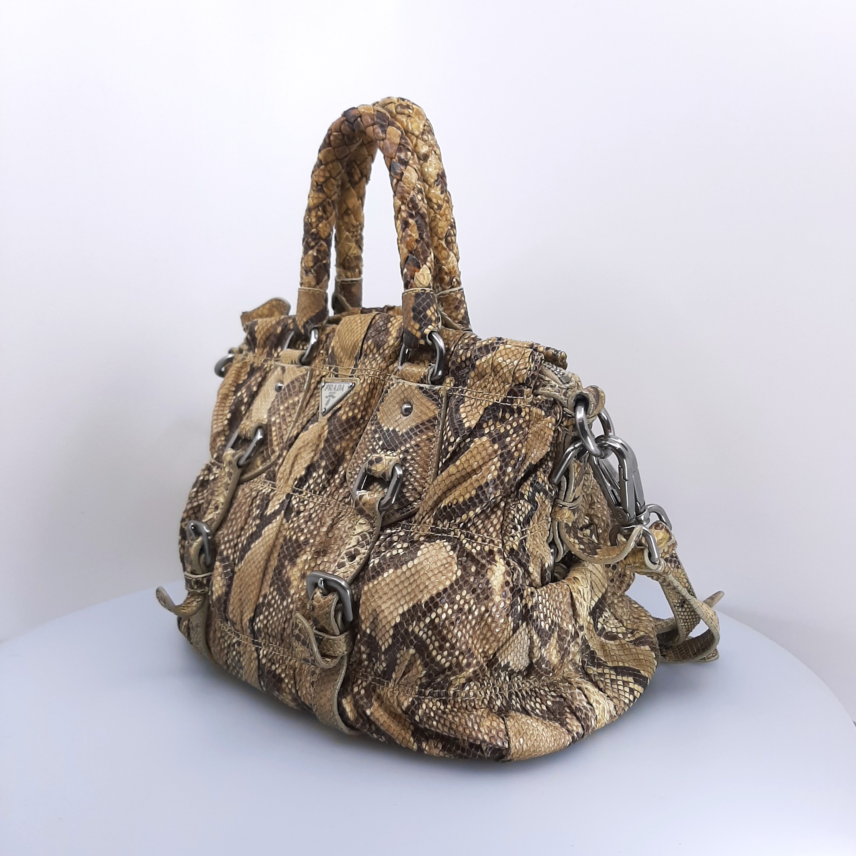 Prada Python Gaufre Tote taska - Attikk